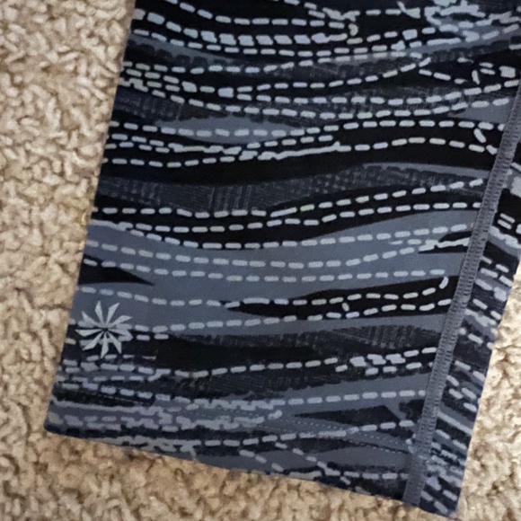 Athleta legging - Picture 3 of 3
